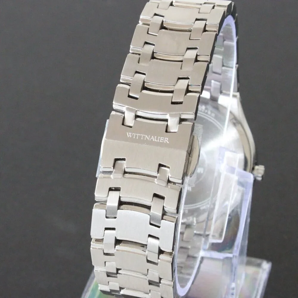 Wittnauer Ladies Dress Watch 8 Diamonds On Black Sun-ray Dial 36mm